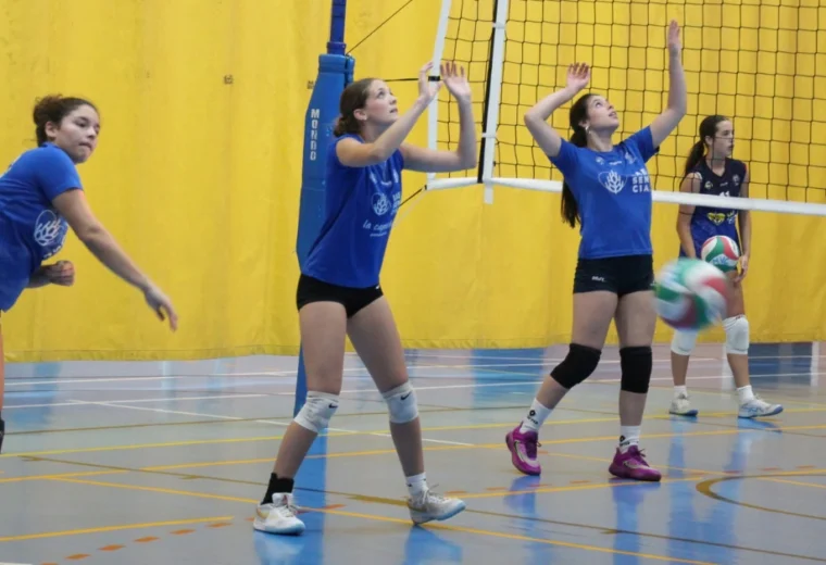 Take Your Volleyball Game Abroad: SAIIE Elite Women’s Gap Year Program in Seville 2026/27
